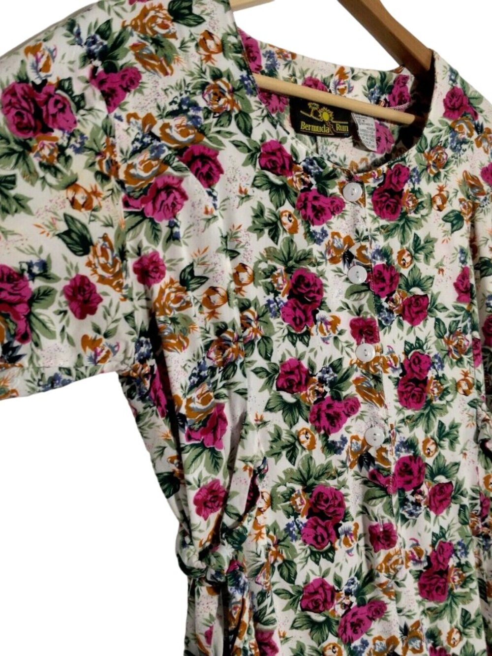 Vintage 1990s Bermuda Run Romper M White Pink Floral Rayon Shorts Tie Pleated - Picture 3 of 16